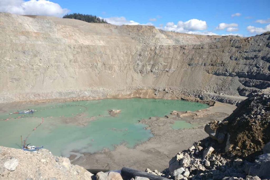 Rapid emergency mine water response and treatment deployment